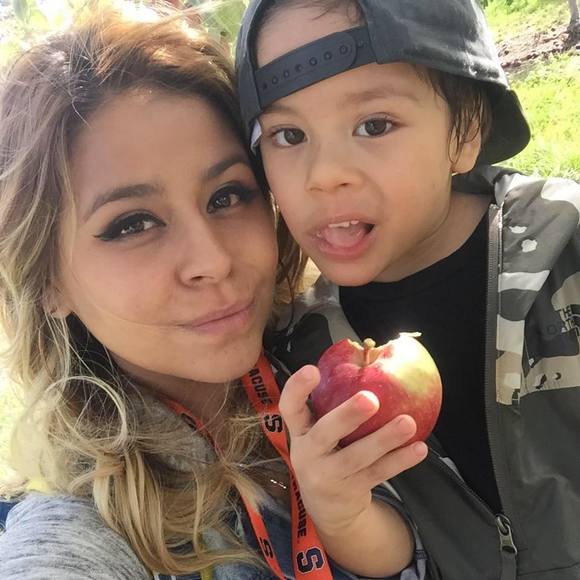 Meet your Posher, Wahsontiiohstha - Picture 1 of 1